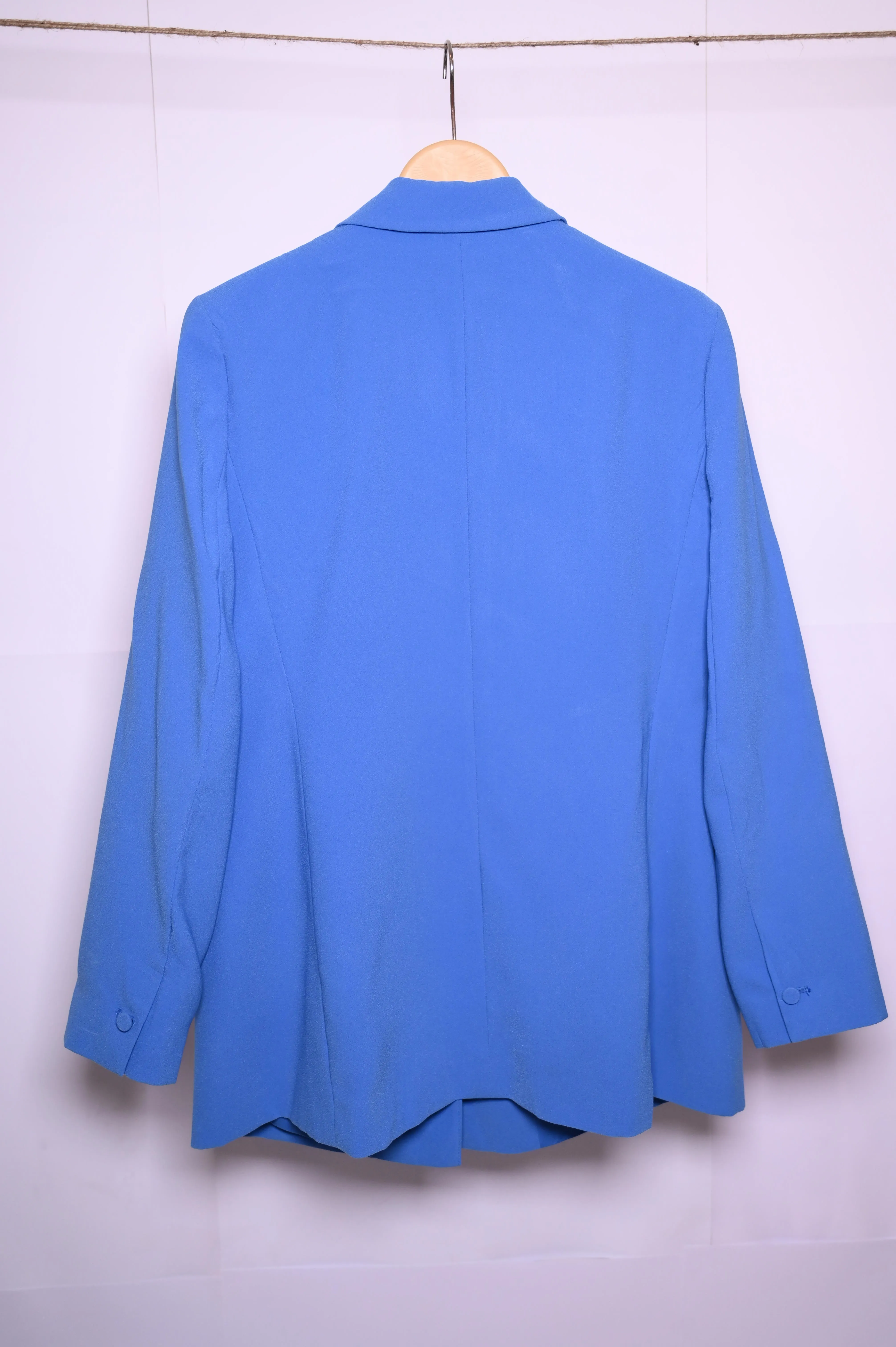 Etvous Blue Coat