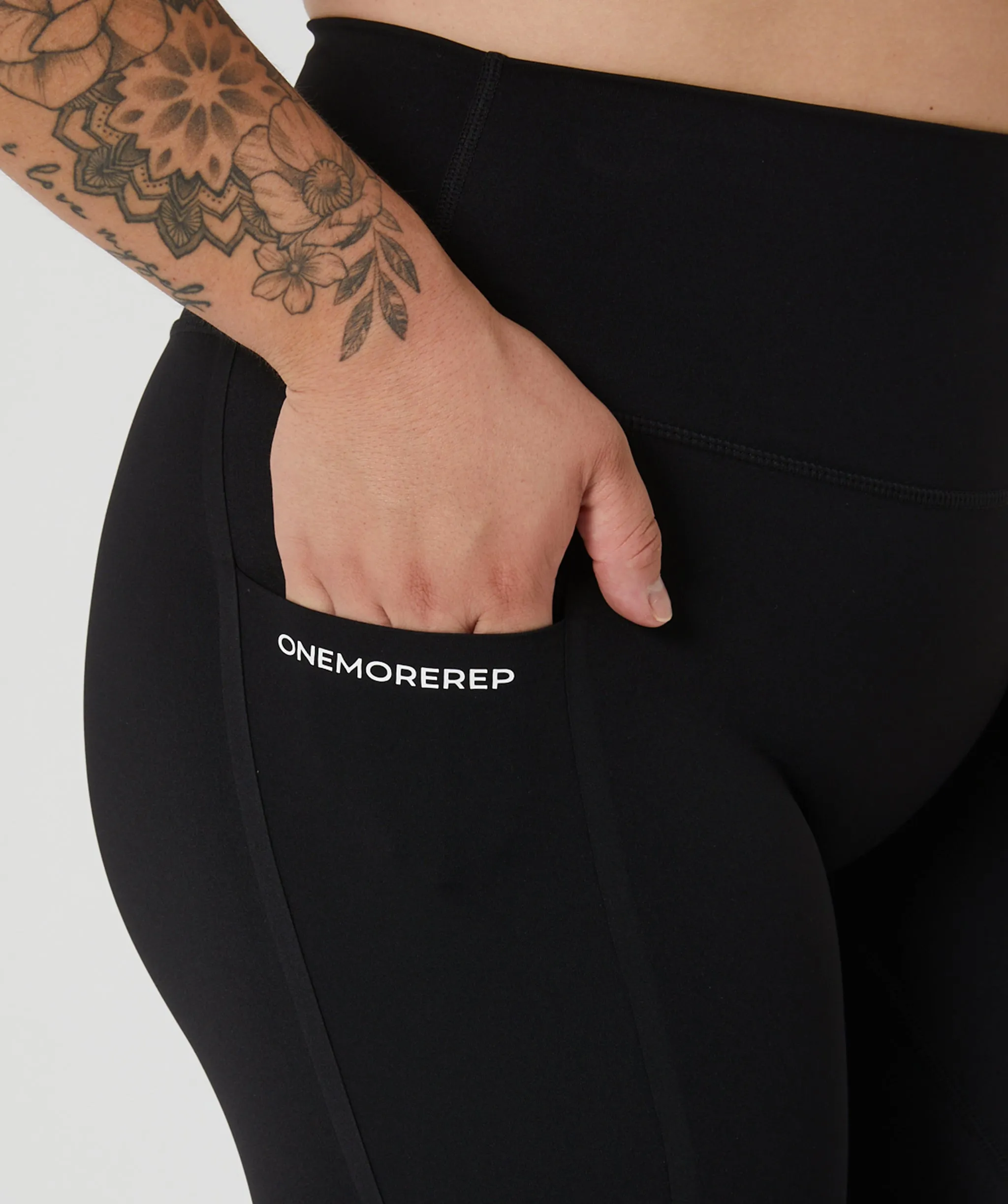 Hype Pocket Leggings Black V3 by OneMoreRep