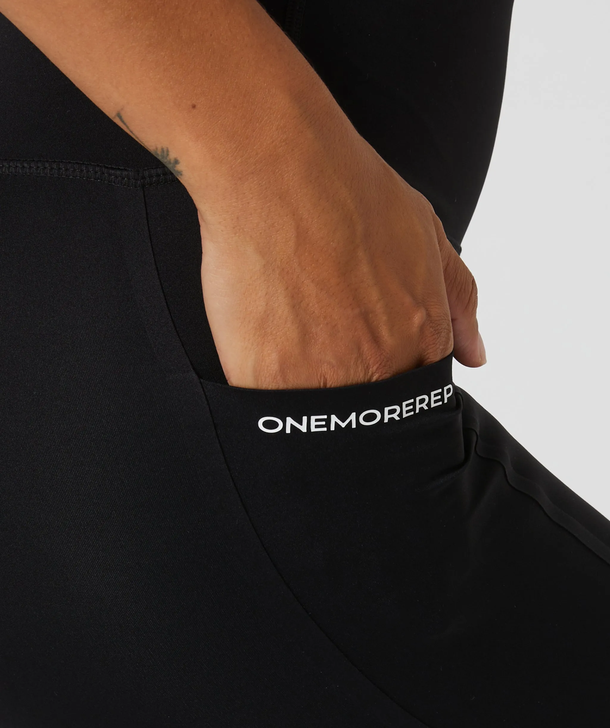 Hype Pocket Leggings Black V3 by OneMoreRep