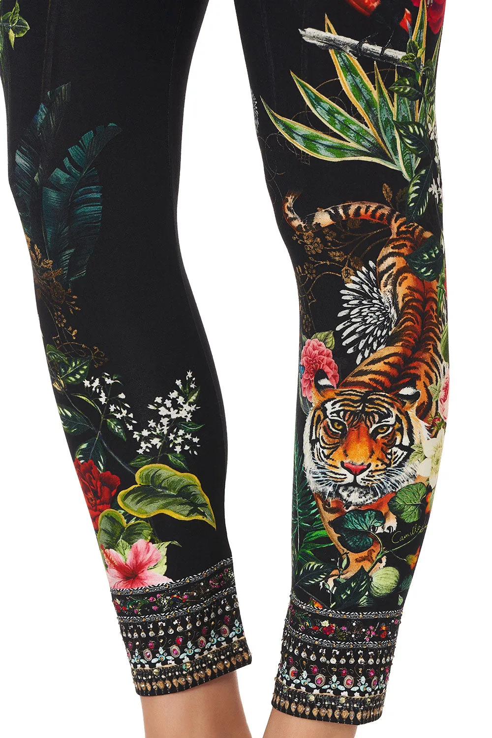 LEGGINGS RAISED WITH WOLVES