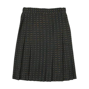 pleated skirt