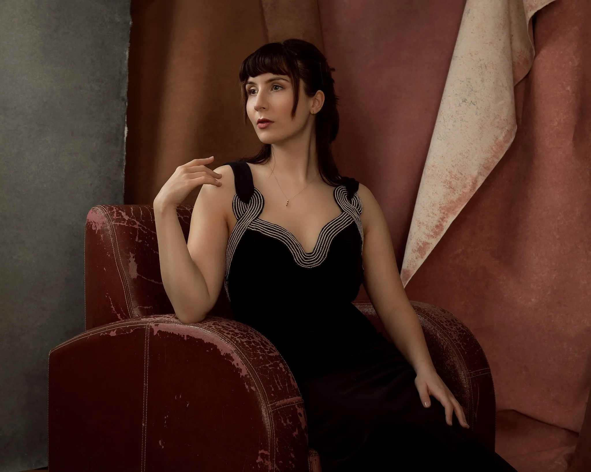 RENT Vintage Black Velvet Cocktail Dress