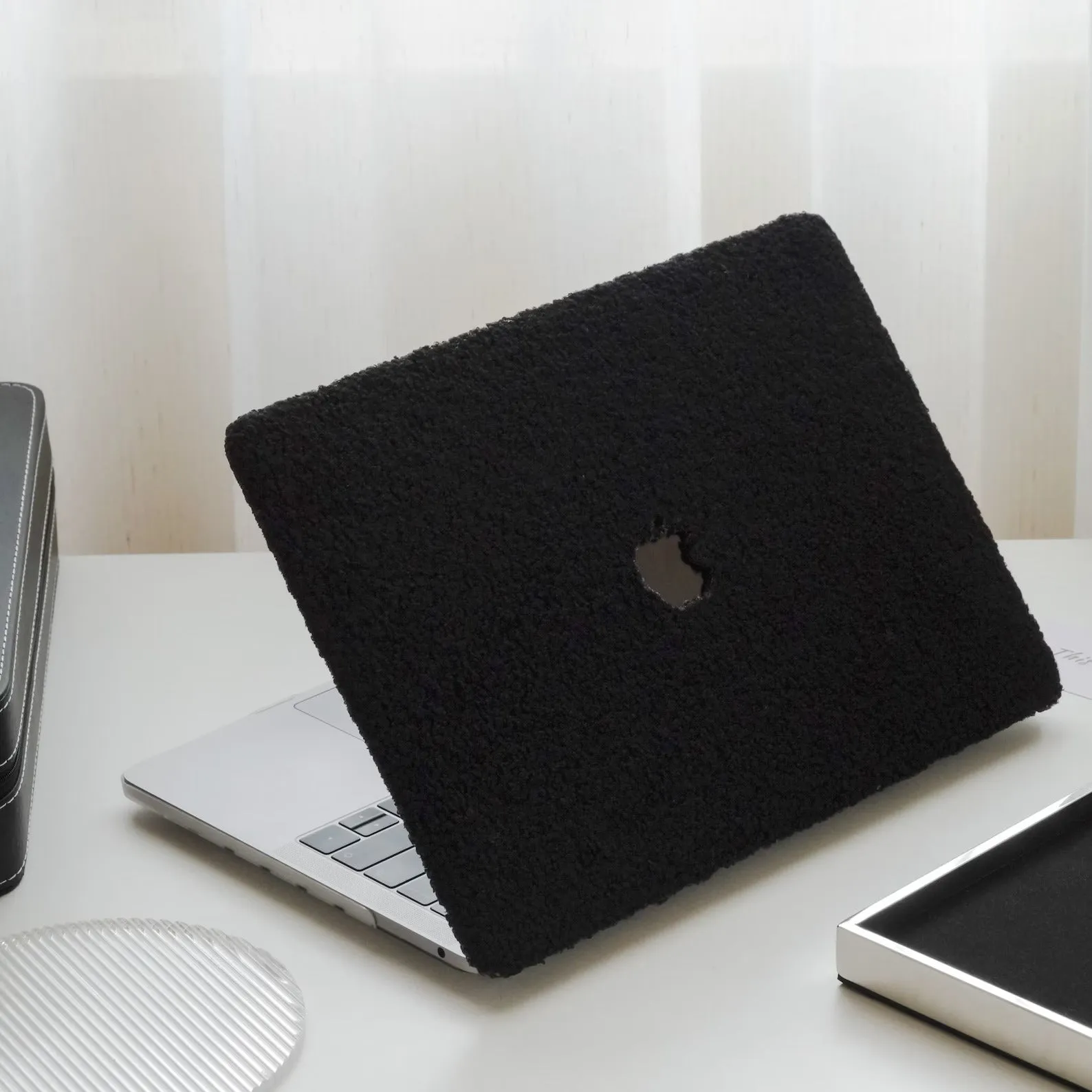 TEDDY MacBook Case - Onyx