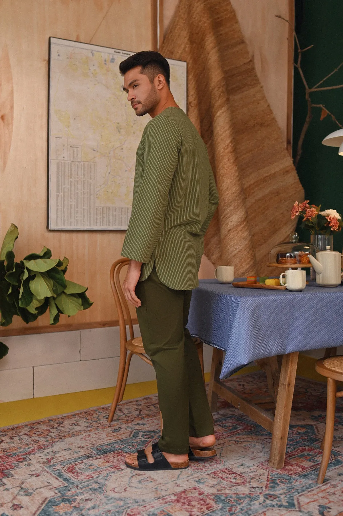 The Perfect Men Slim Fit Pants - Olive